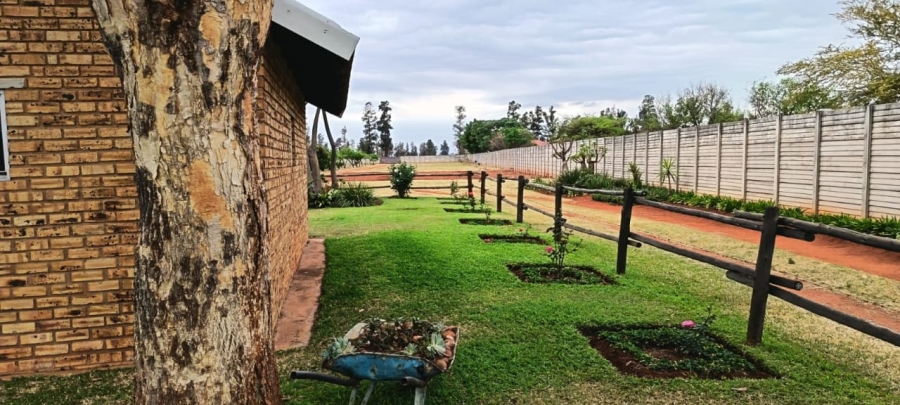 11 Bedroom Property for Sale in Rustenburg Rural North West